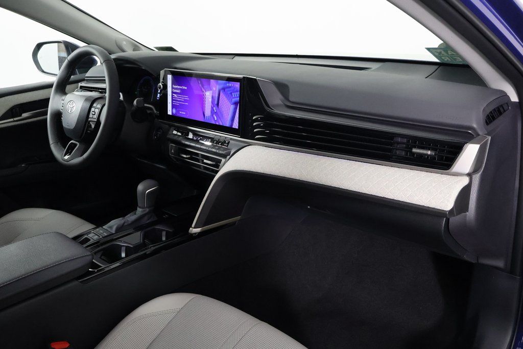 Thumbnail: 2025 Toyota Camry - 9