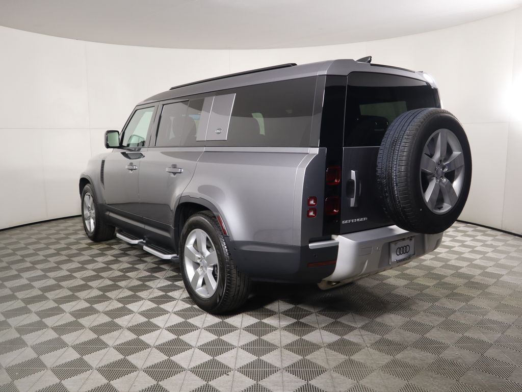 Thumbnail: 2024 Land Rover Defender - 7