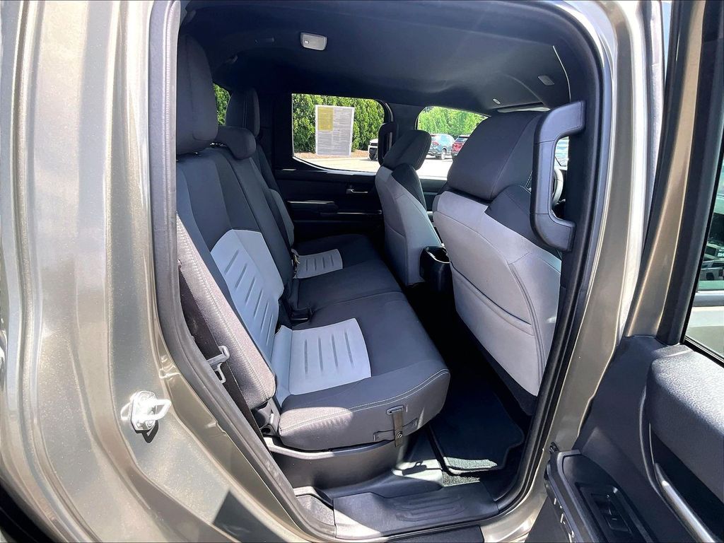 2024 Toyota Tacoma — photo 16
