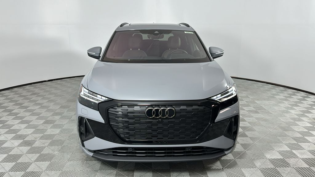 2025 Audi Q4 e-tron  8
