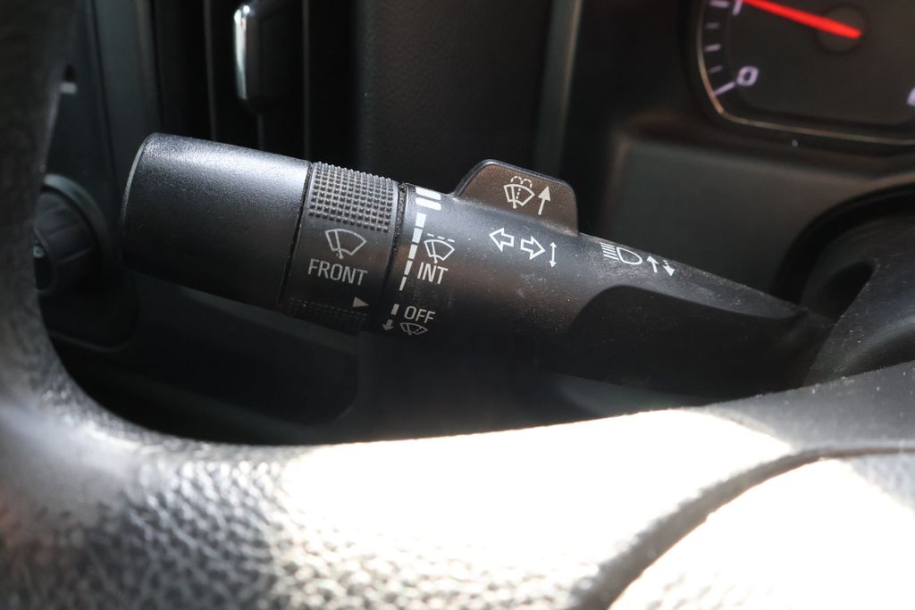 Thumbnail: 2017 Chevrolet Silverado 2500 - 22