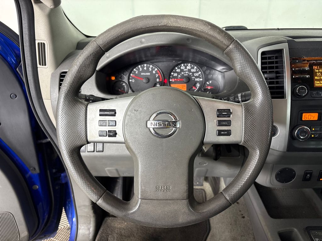 Used 2013 Blue Nissan SV image 17