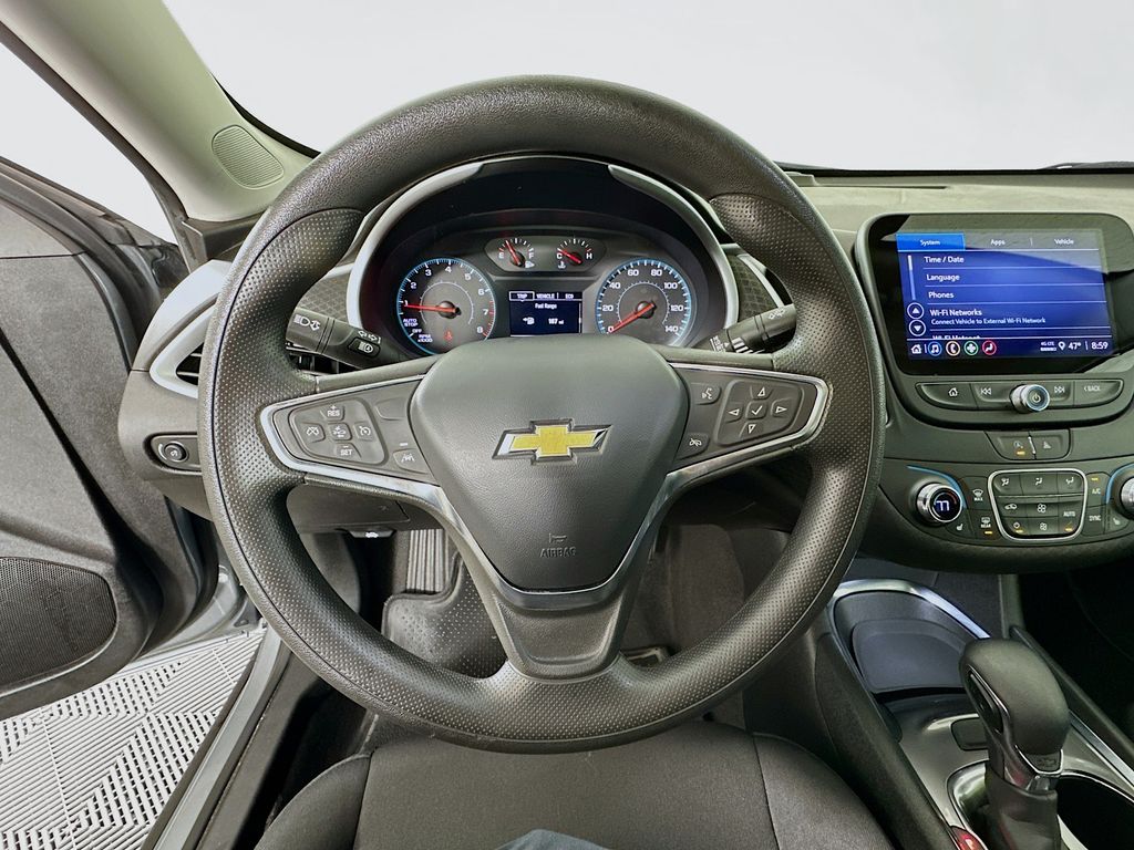 Thumbnail: 2023 Chevrolet Malibu - 11