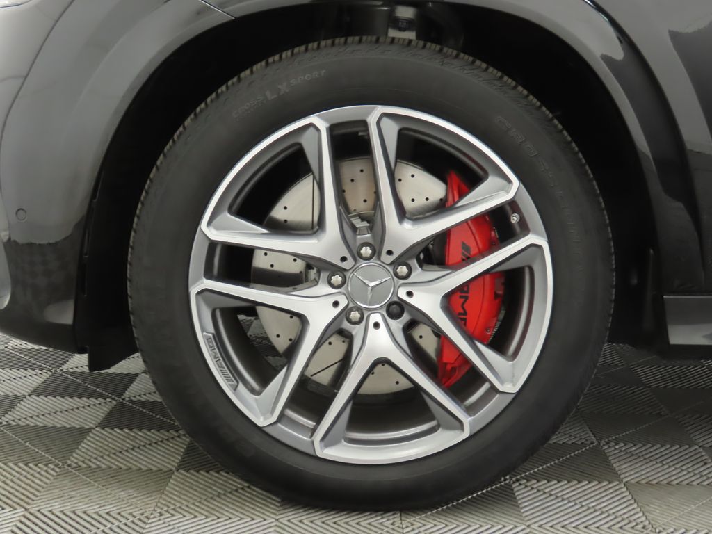 2025 Mercedes-Benz GLE 63 AMG 32