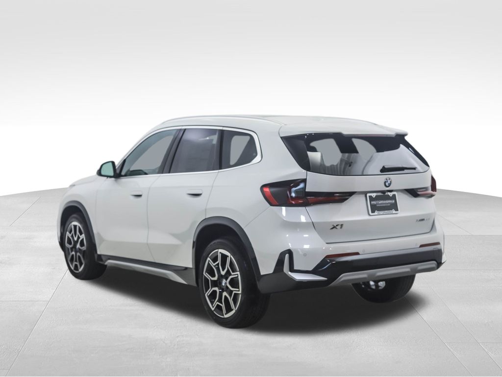 2025 BMW X1 xDrive28i 3