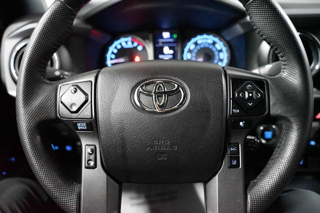 Thumbnail: 2021 Toyota Tacoma - 13