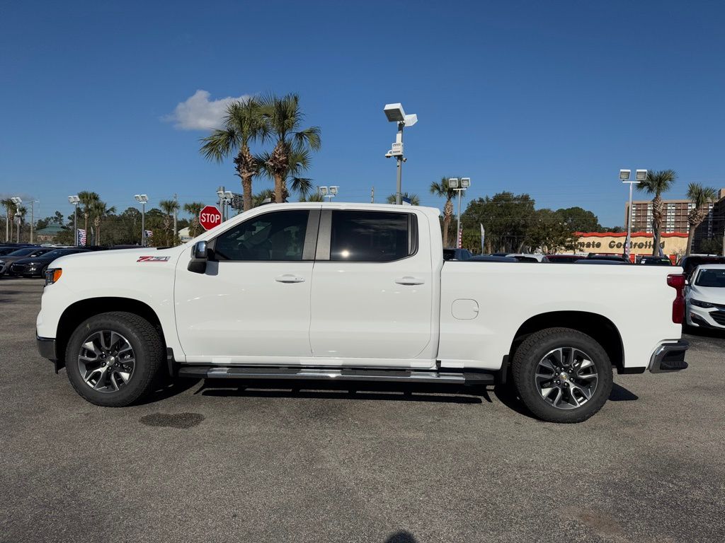 2025 Chevrolet Silverado 1500 LT 5