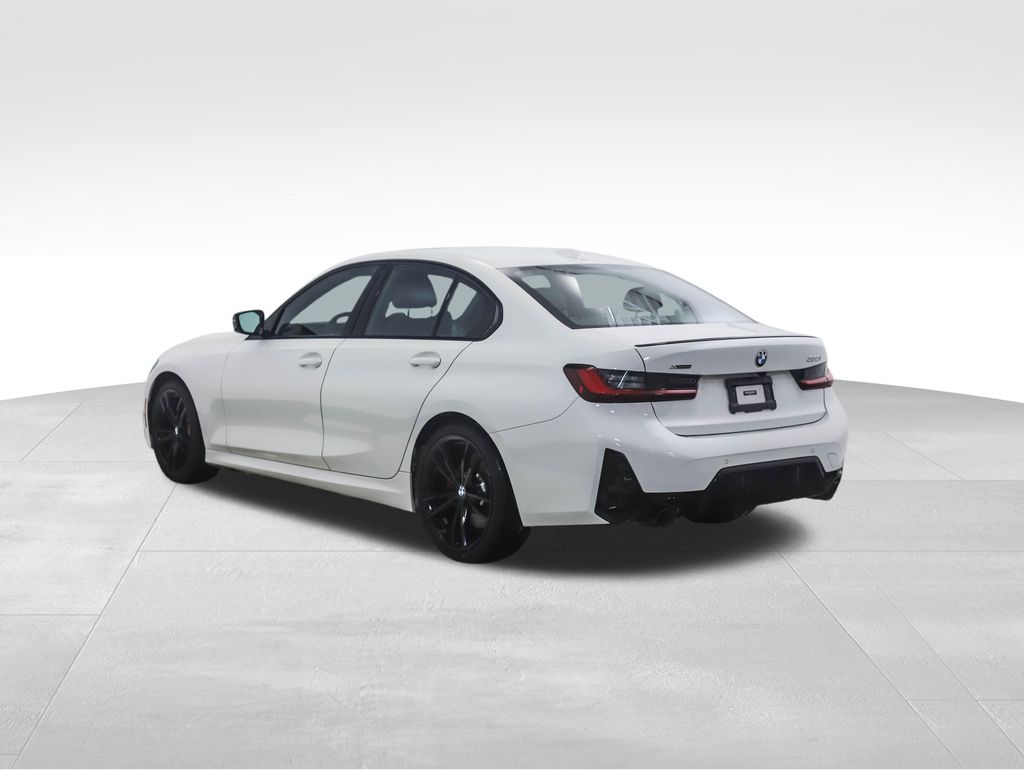 Thumbnail: 2023 BMW 3 Series - 3