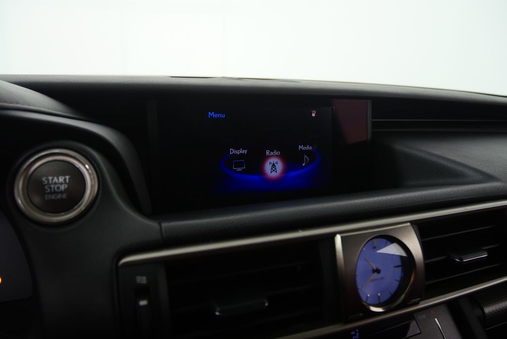 2018 Lexus IS 300 23