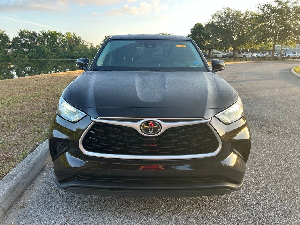2022 Toyota Highlander L 8