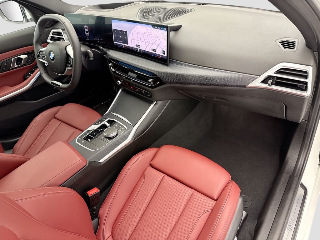Thumbnail: 2025 BMW 3 Series - 16