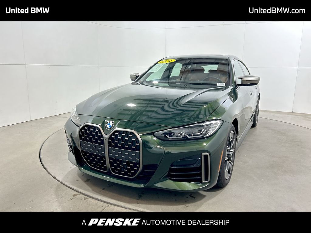 2024 BMW 4 Series M440i Hero Image
