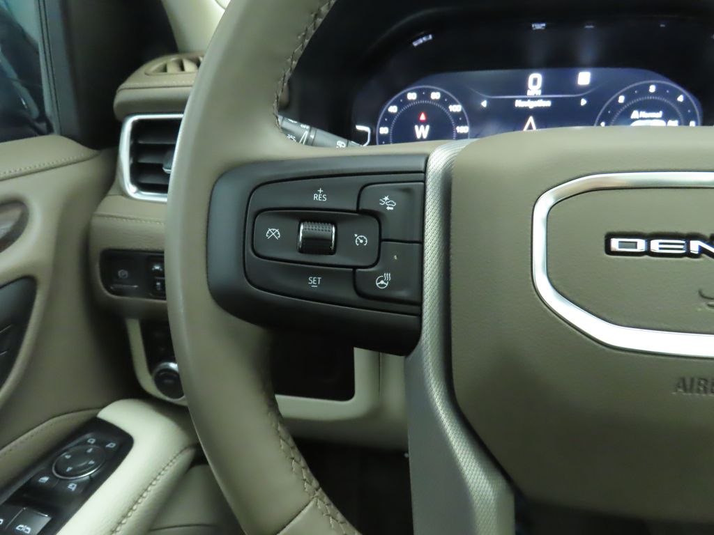 Thumbnail: 2023 GMC Yukon XL - 10