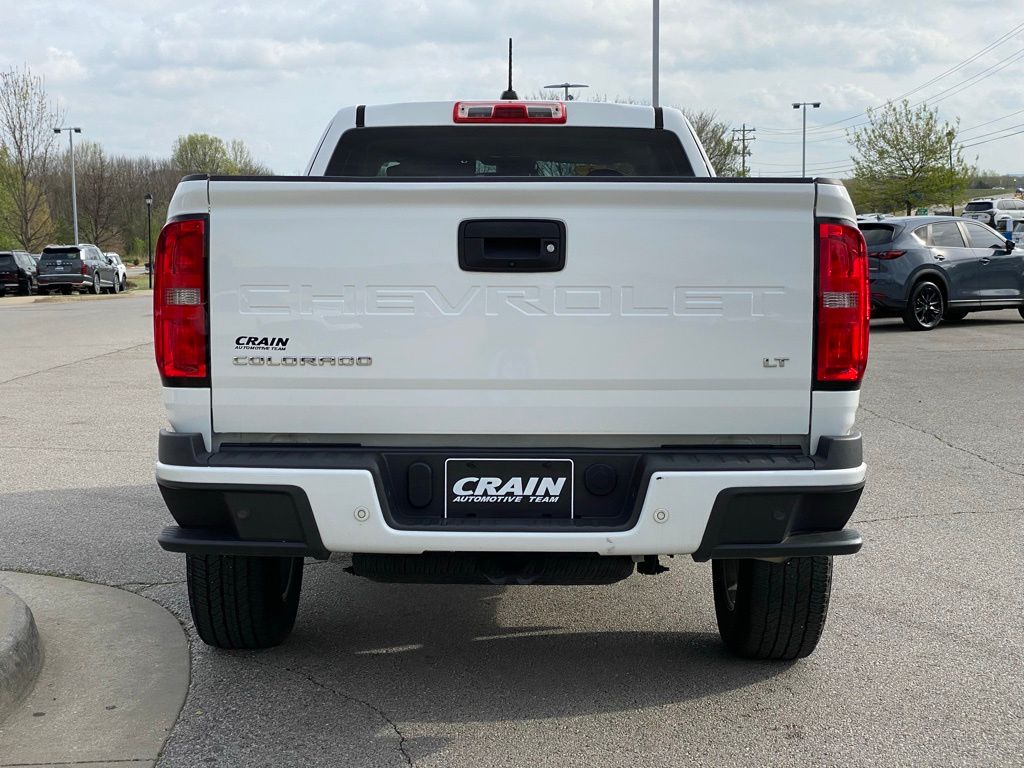 View vehicle photo 6