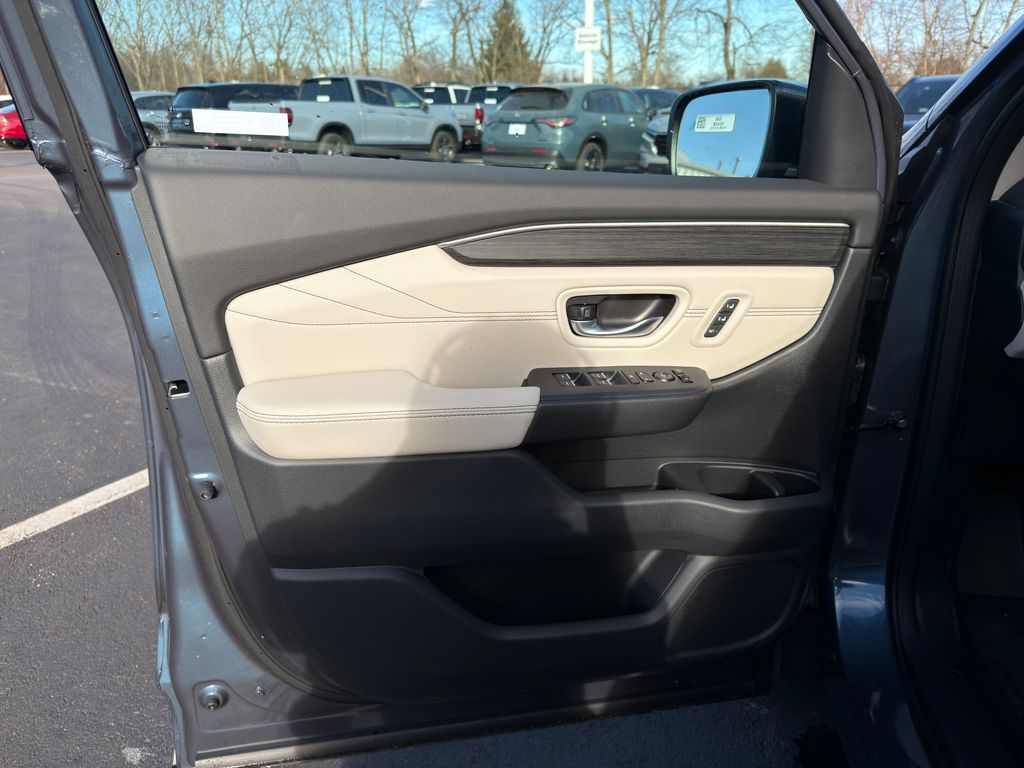 Thumbnail: 2026 Honda Pilot - 19