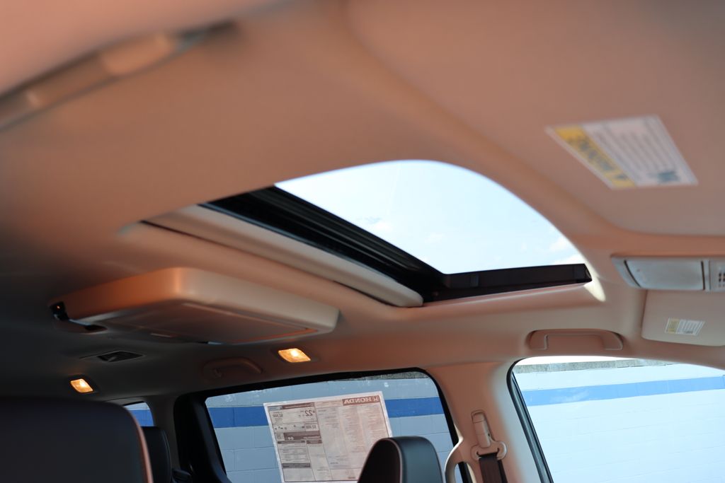 2025 Honda Odyssey Touring 28