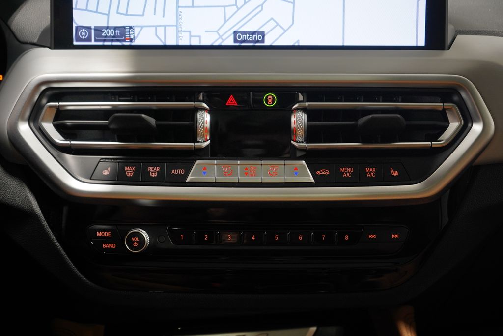 Thumbnail: 2024 BMW X4 - 13