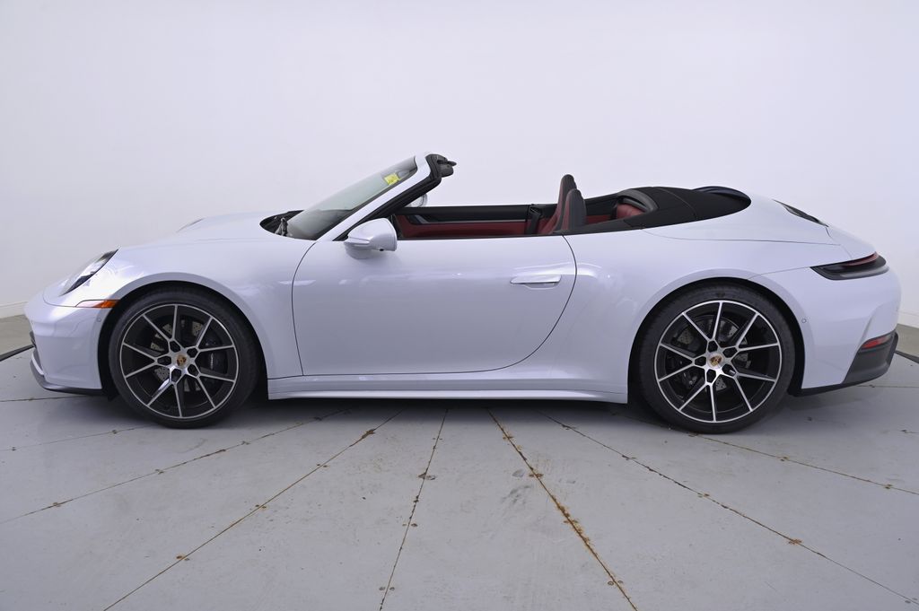 Thumbnail: 2025 Porsche 911 - 2