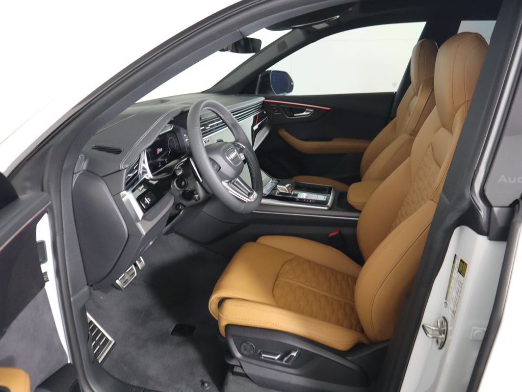 Thumbnail: 2026 Audi RS Q8 - 21