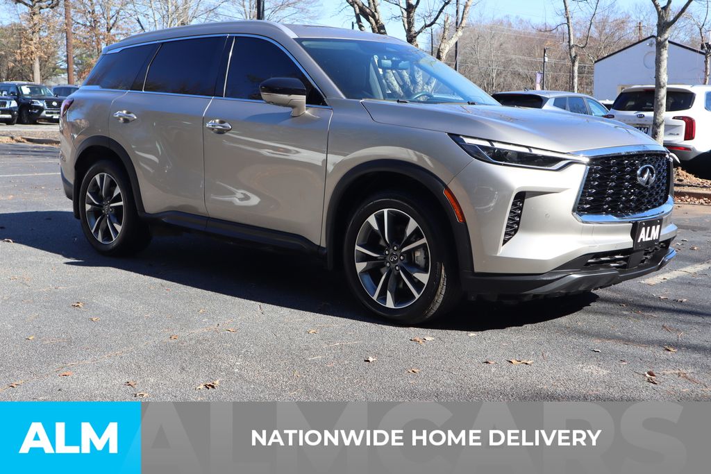 Used 2022 Silver INFINITI LUXE image 5