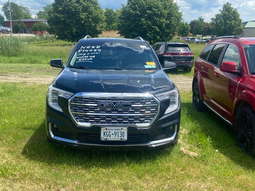 2023 GMC Terrain — photo 2