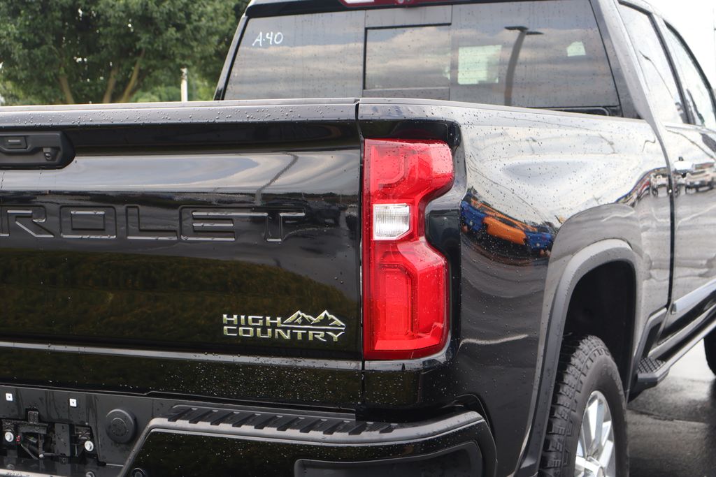 Thumbnail: 2024 Chevrolet Silverado 2500 - 10
