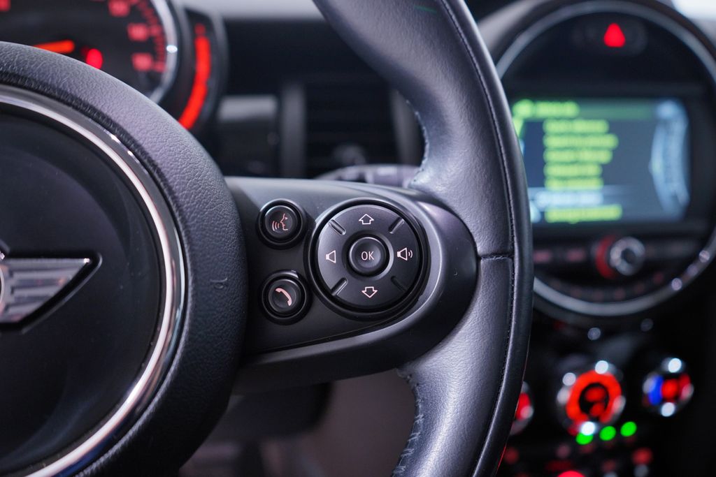 Thumbnail: 2018 MINI Cooper - 17