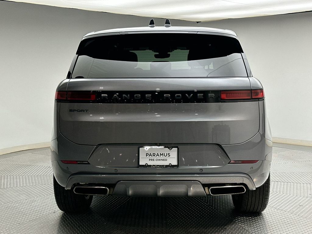 Thumbnail: 2024 Land Rover Range Rover Sport - 12