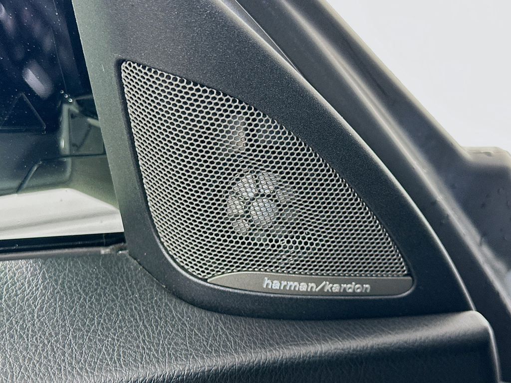 Thumbnail: 2020 BMW M2 - 19