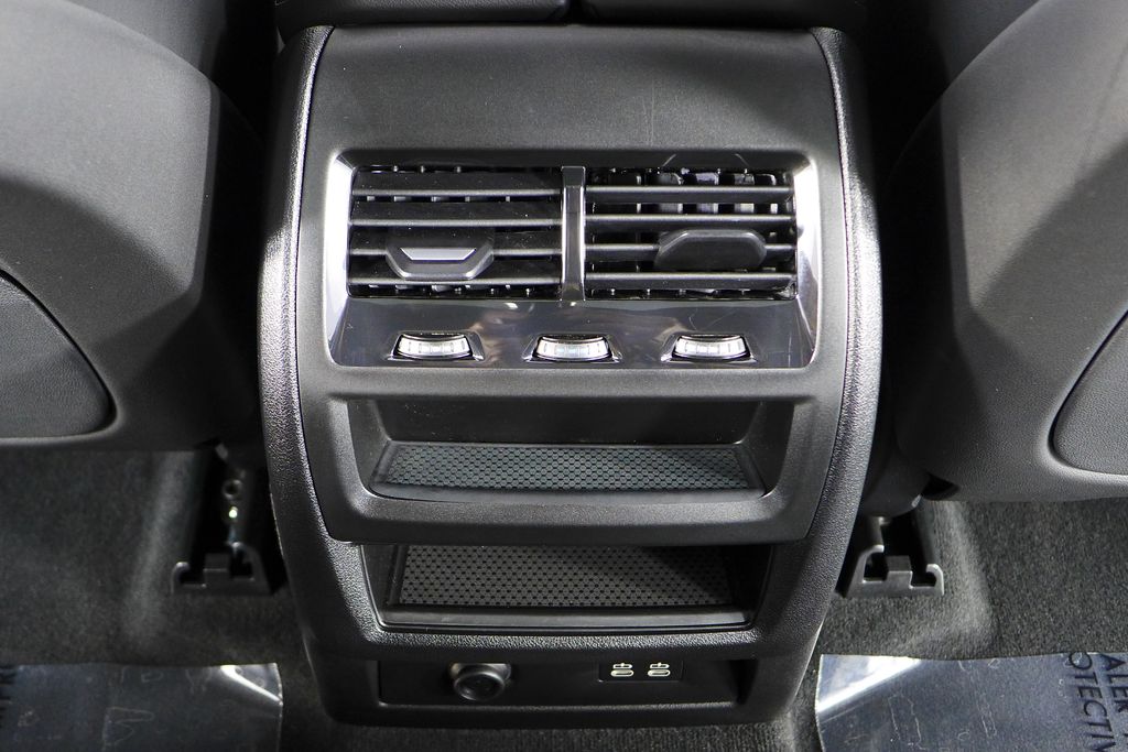 Thumbnail: 2026 BMW X5 - 24