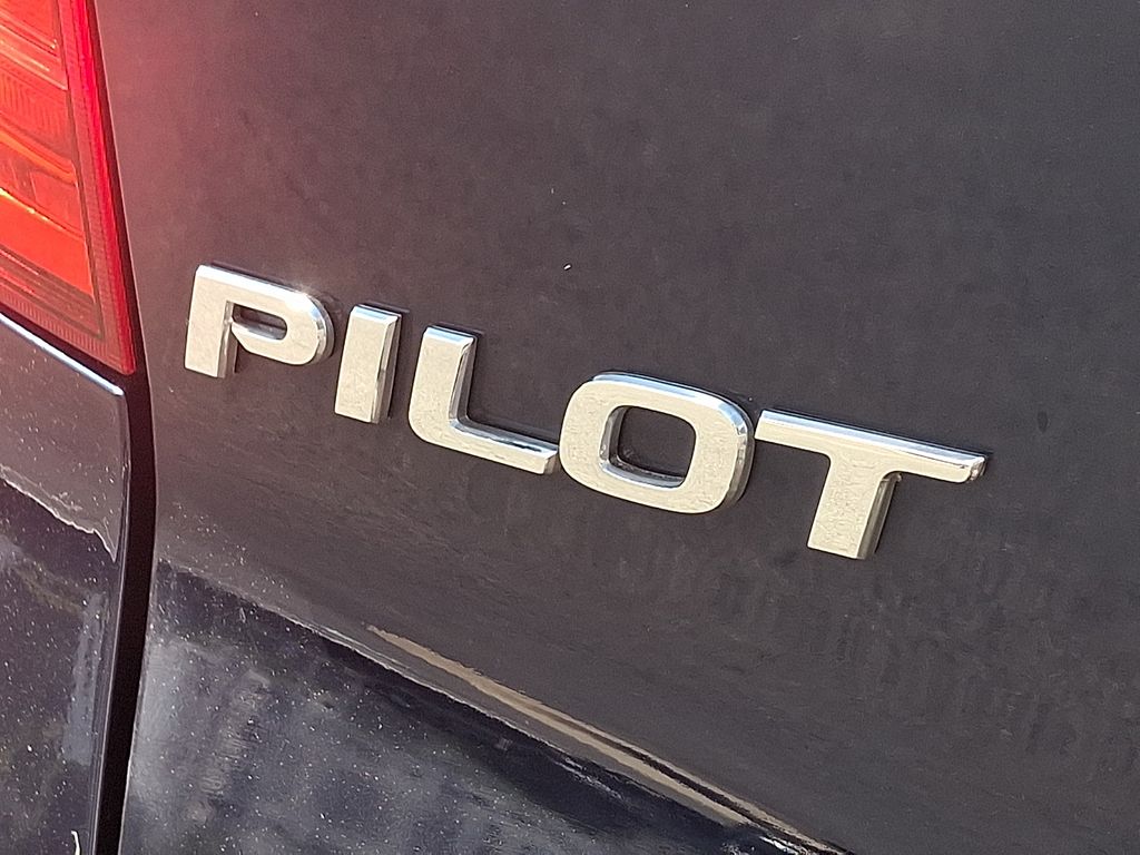 Thumbnail: 2016 Honda Pilot - 28