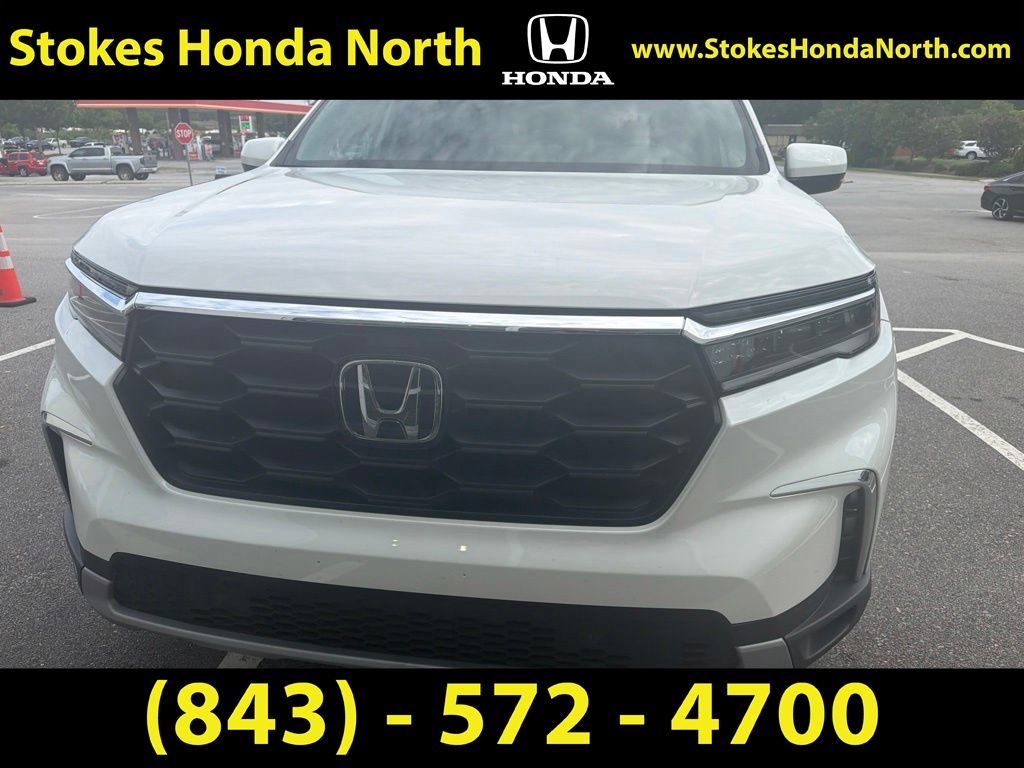 Used 2025 Honda Pilot SUV