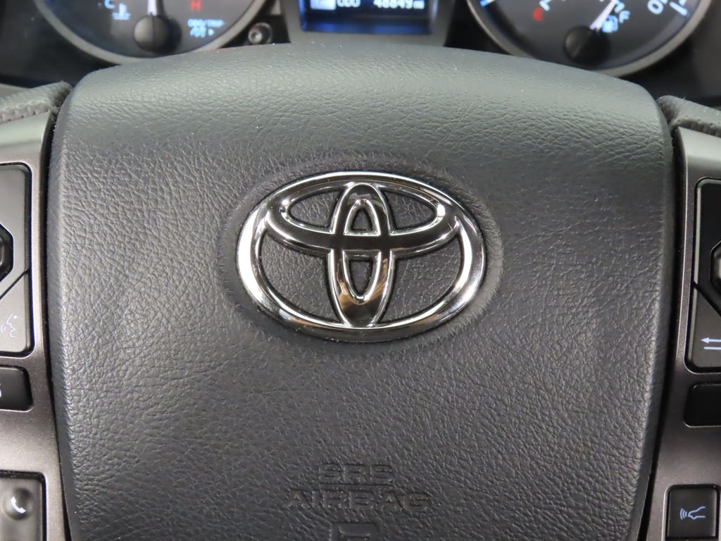 Thumbnail: 2018 Toyota Tacoma - 21