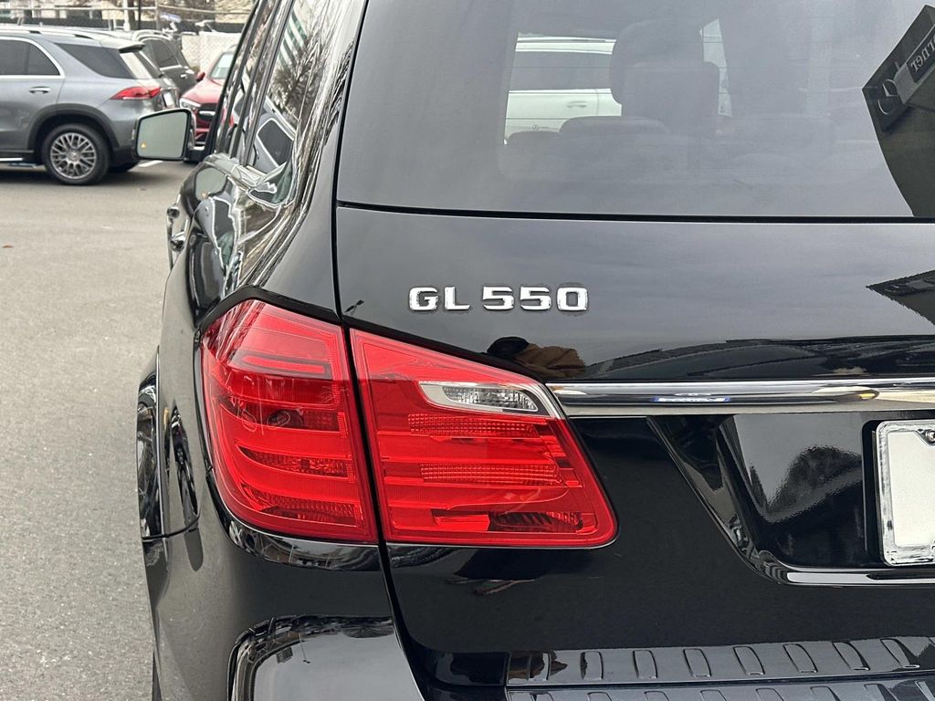 Thumbnail: 2013 Mercedes-Benz GL-Class - 10