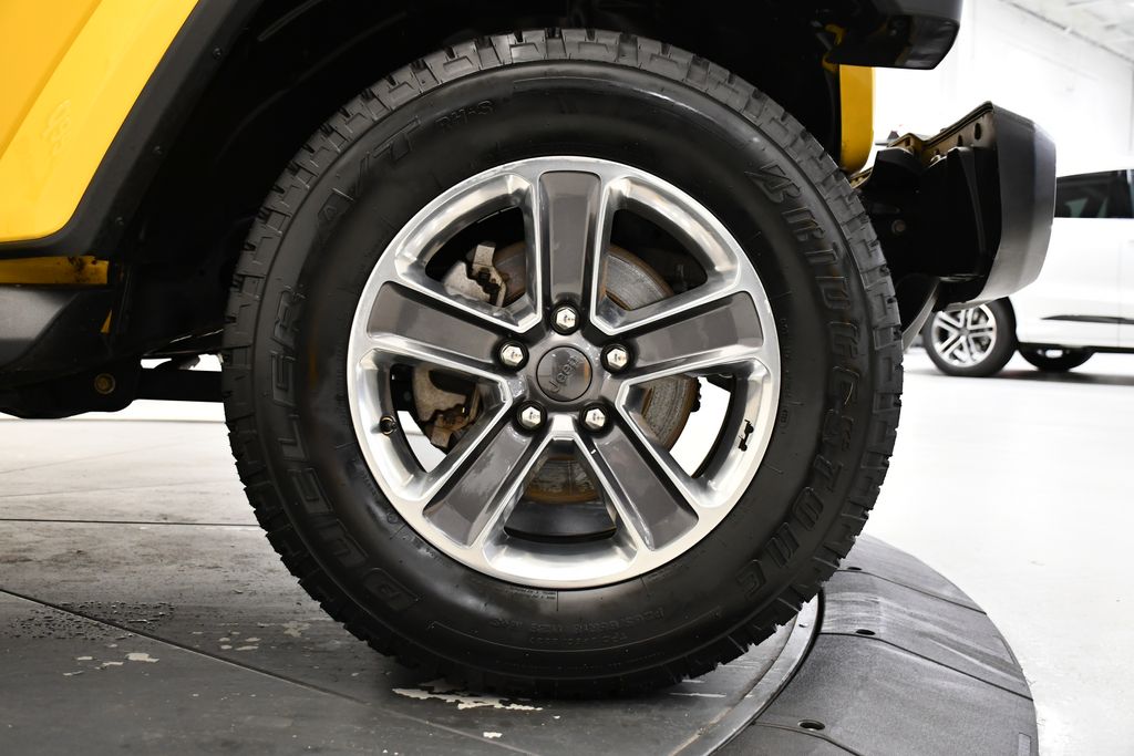 Thumbnail: 2020 Jeep Wrangler - 15