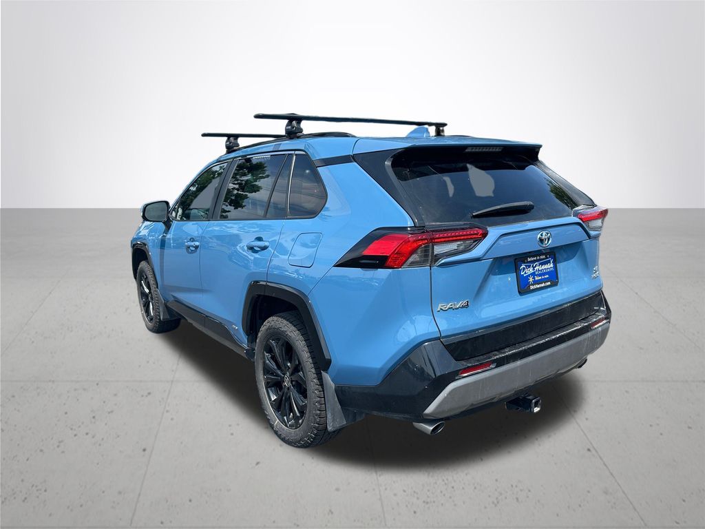 2022 Toyota RAV4 Hybrid SE