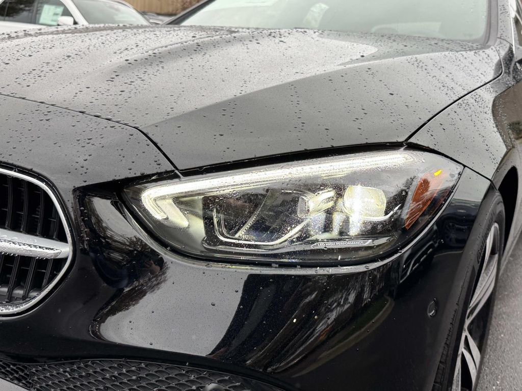 Thumbnail: 2025 Mercedes-Benz C-Class - 9