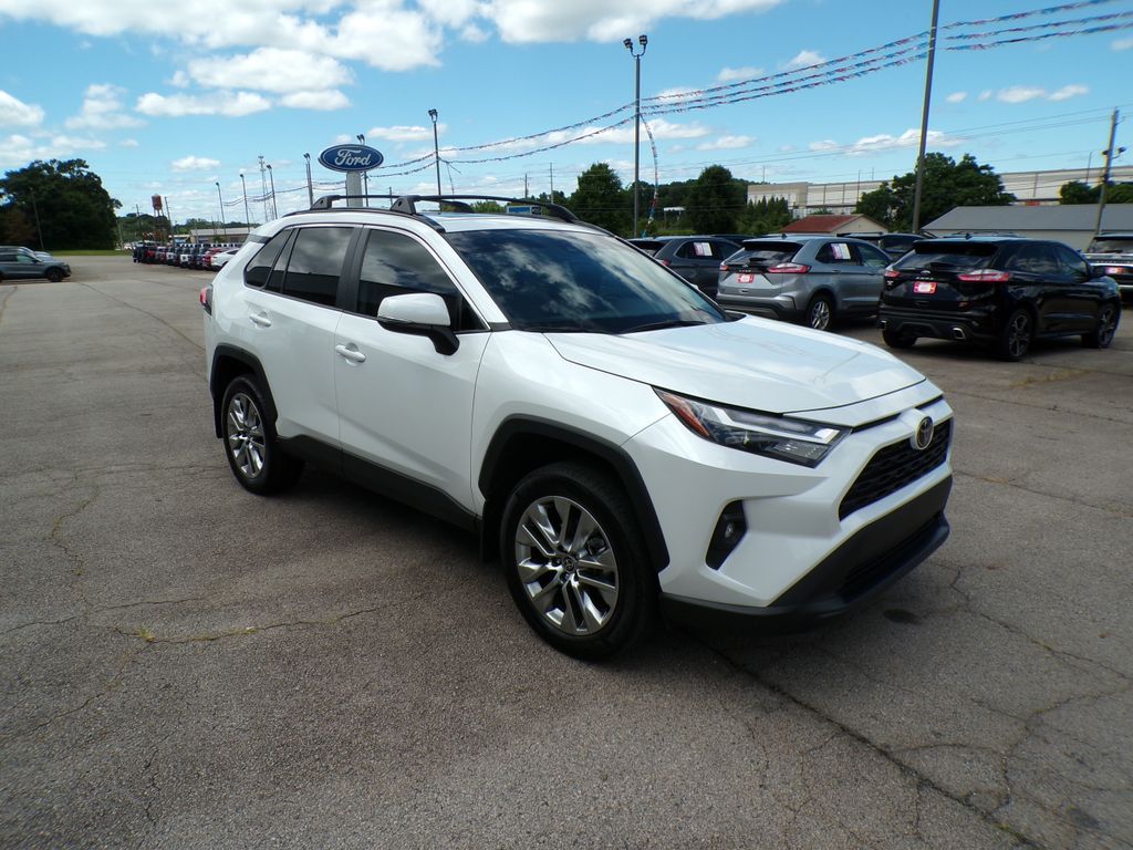  2025 Toyota RAV4 XLE Premium FWD   