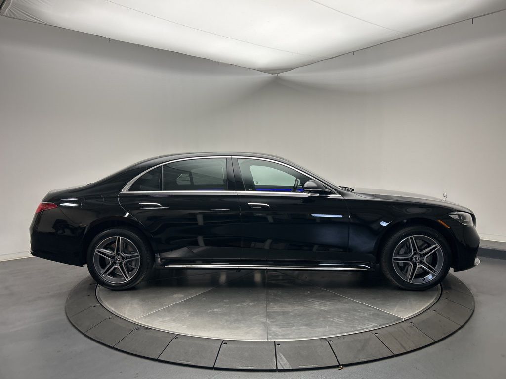 Thumbnail: 2026 Mercedes-Benz S-Class - 8