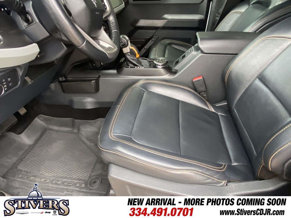 2022 Oxford White Ford Bronco Badlands 4X4 SUV