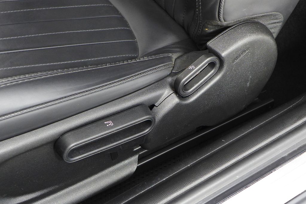 Thumbnail: 2022 MINI Cooper - 24