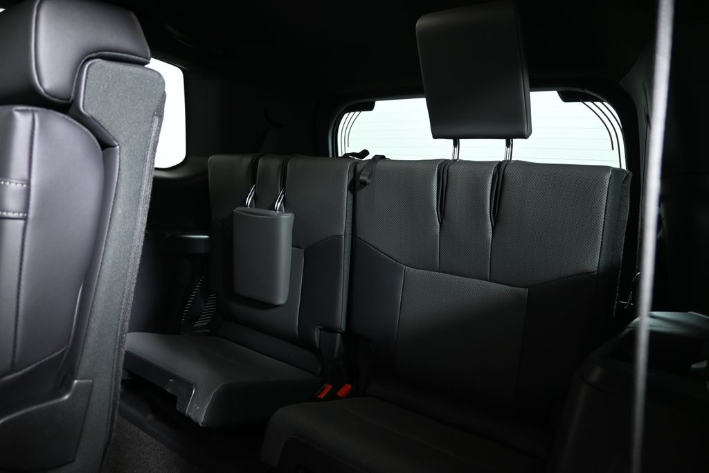 Thumbnail: 2025 Lexus GX - 32