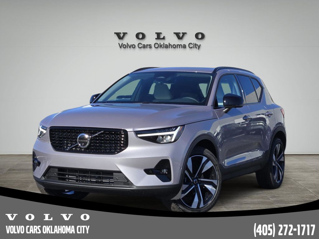 2026 Volvo XC40 Plus's photo