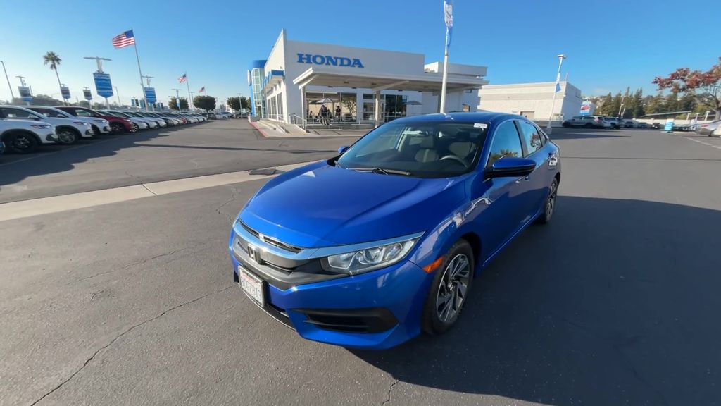 Thumbnail: 2017 Honda Civic - 4