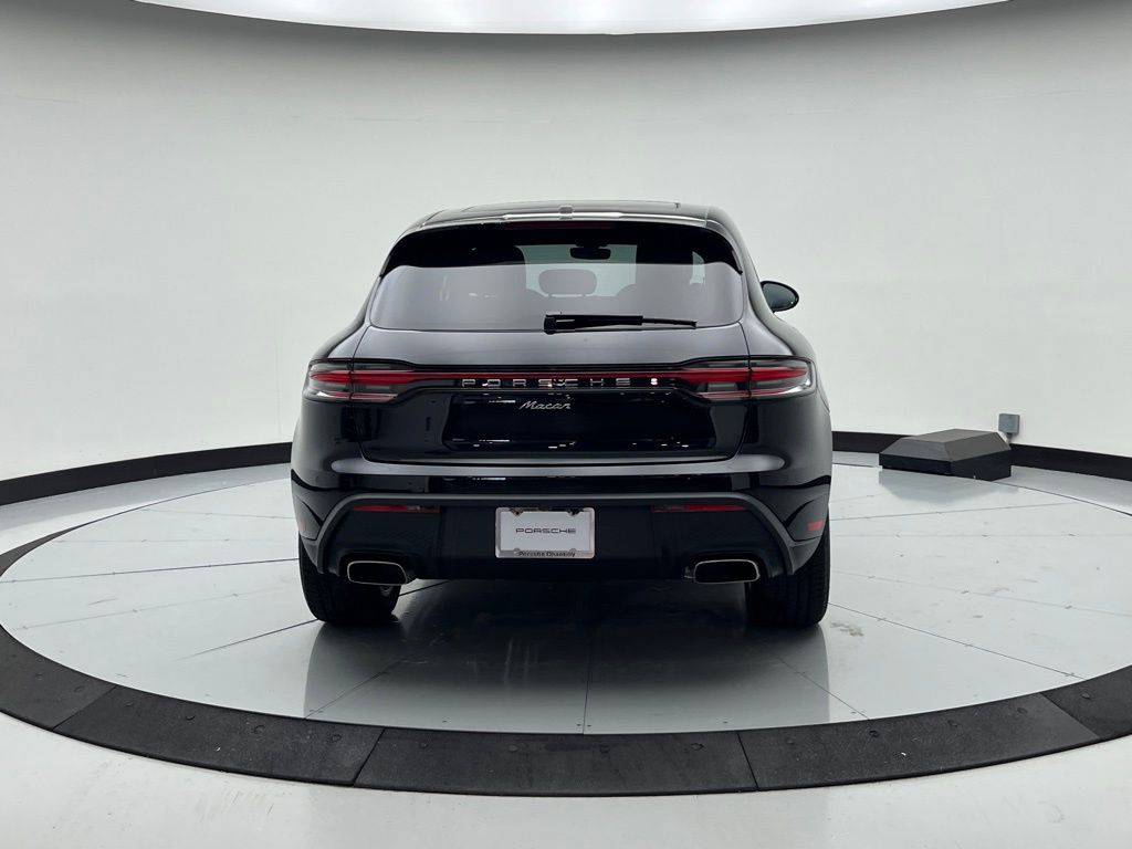 Thumbnail: 2026 Porsche Macan - 9