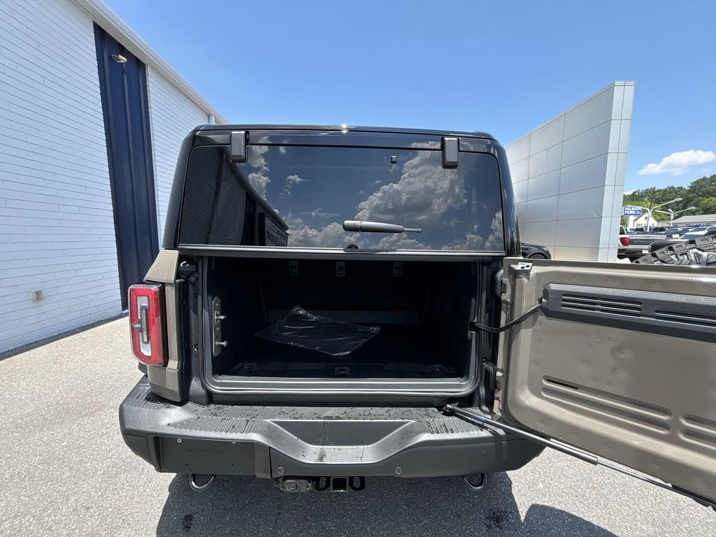 New 2026 Marsh Gray Ford Badlands® image 21