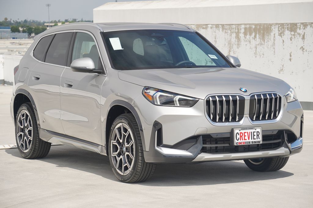 Thumbnail: 2025 BMW X1 - 3