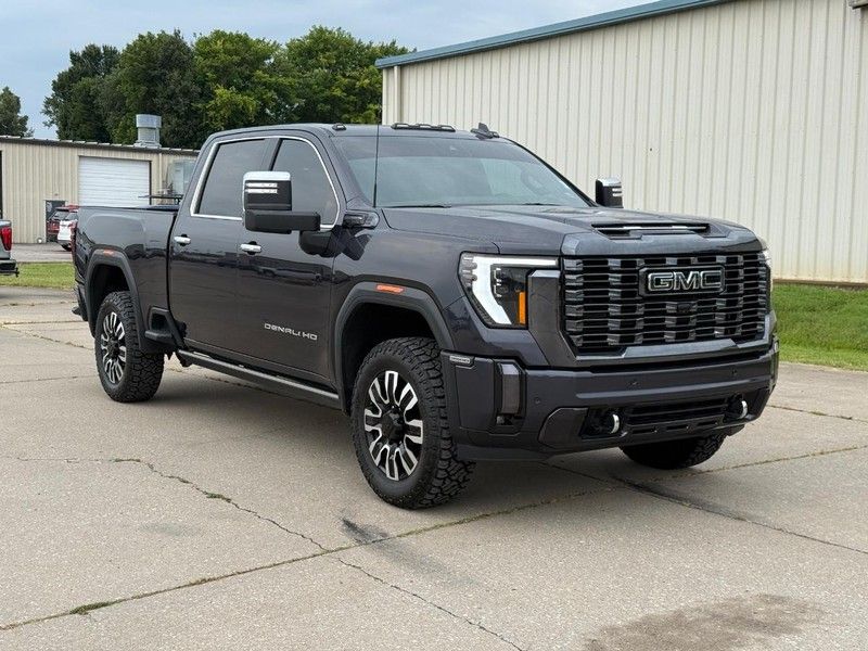  2024 GMC Sierra 3500HD Denali Ultimate Crew Cab 4WD   