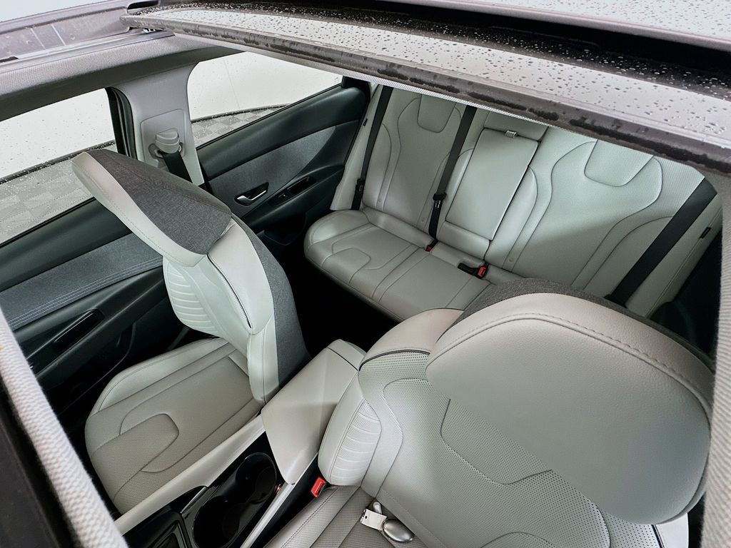 Thumbnail: 2024 Hyundai Elantra - 23