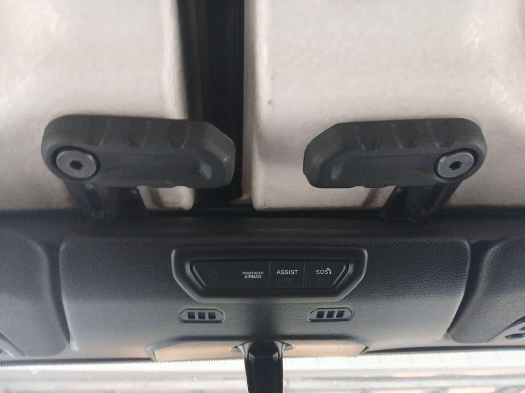 Used Car 2023 Jeep Gladiator  Sport For Sale Under $30,000 In Austin, Texas